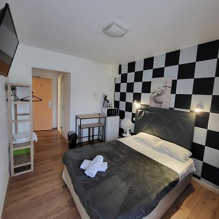 Ga Location Hotel Mâcon Buitenkant foto