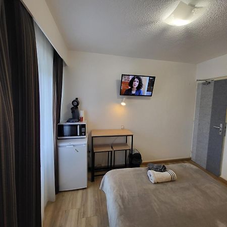 Ga Location Hotel Mâcon Buitenkant foto